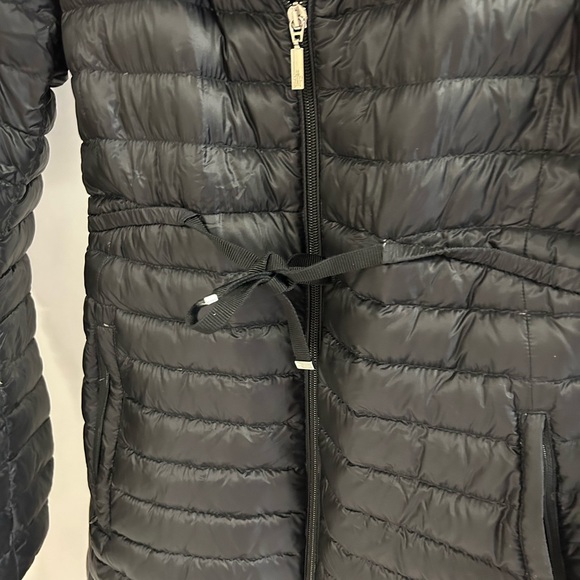 Moncler Barbel Coat new with no tags. - Picture 3 of 12
